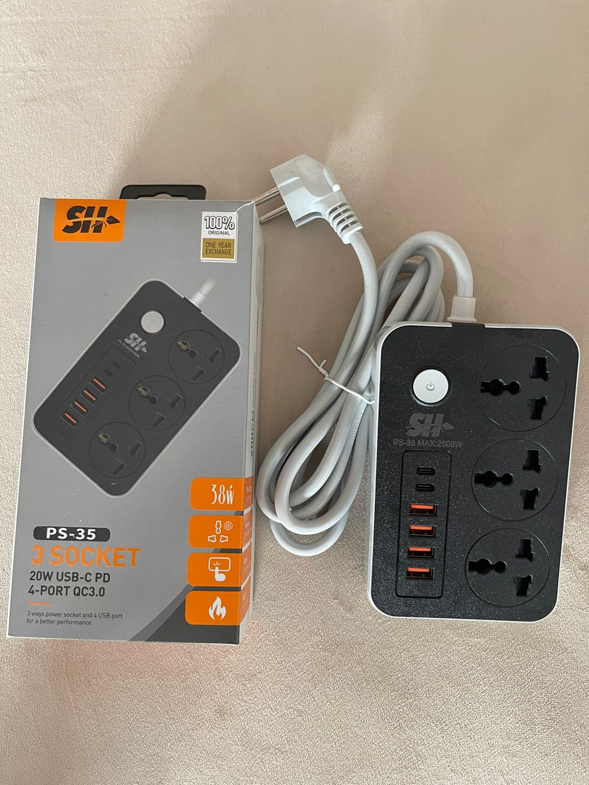 Multiprise universelle SH — 3 prises secteur, 4 ports USB, puissance 2500W