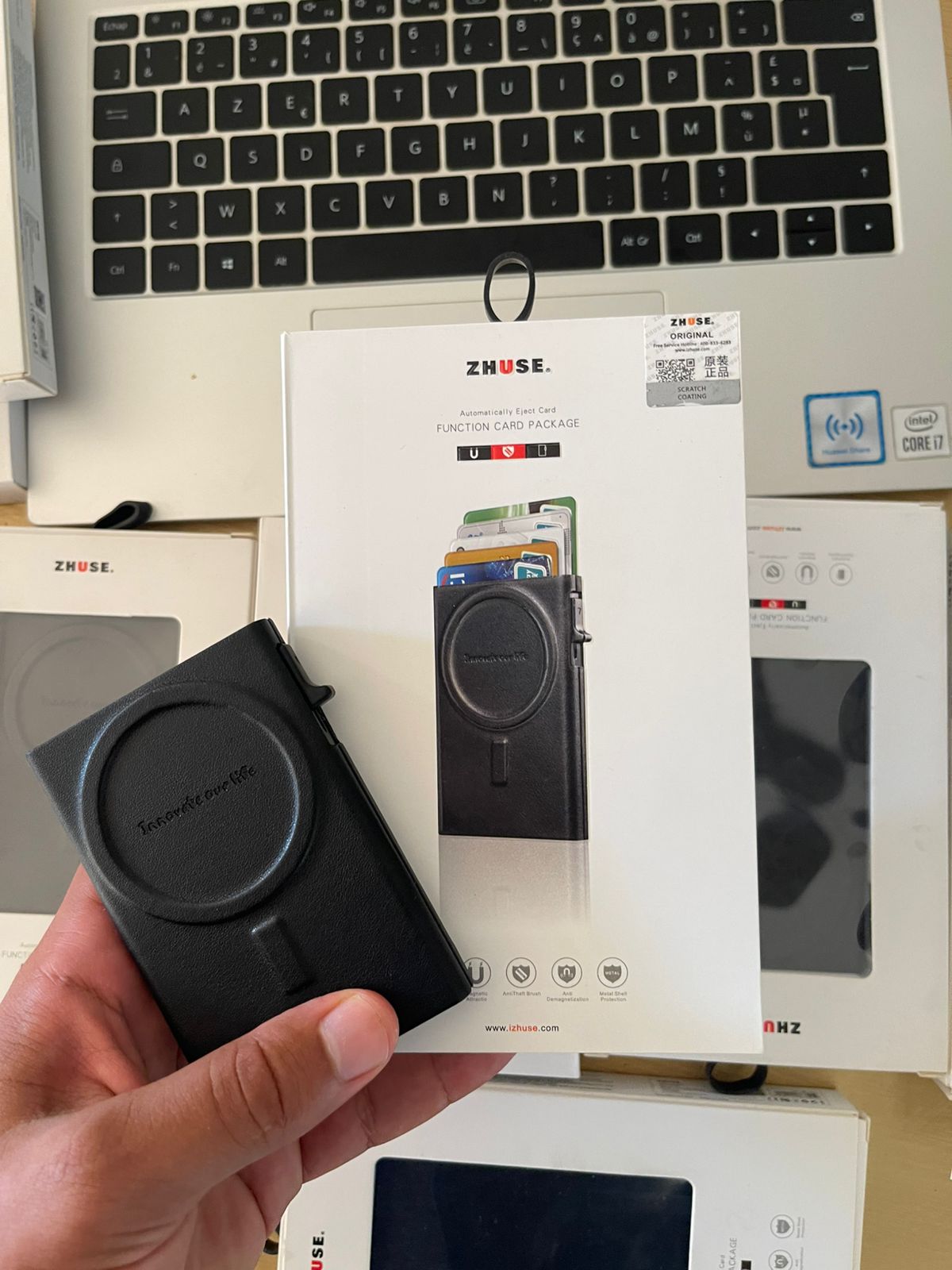 Zhuse™ Le Portefeuille Magnétique #1 au Maroc